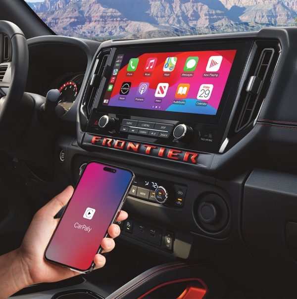 Nissan Frontier V6 PRO-4X 2025 con Apple CarPlay y Android Auto inalámbrico