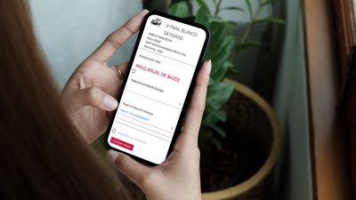 Paso 5 de renovación de NissanConnect Finder