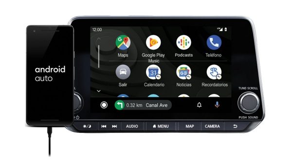 Nissan X-Trail 2025 conectado a celular con Android Auto