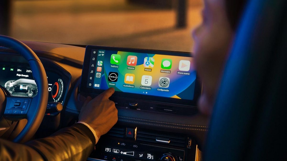 SUV Nissan X-Trail e-POWER 2025 con NissanConnect